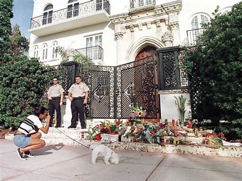 gianni versace killed miami|why was guianni versace murdered.